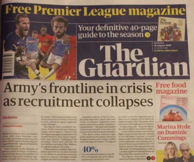 Farbige Titelseite des Guardian mit der Überschrift „Army’s frontline in crisis as recruitment collapses“. 
