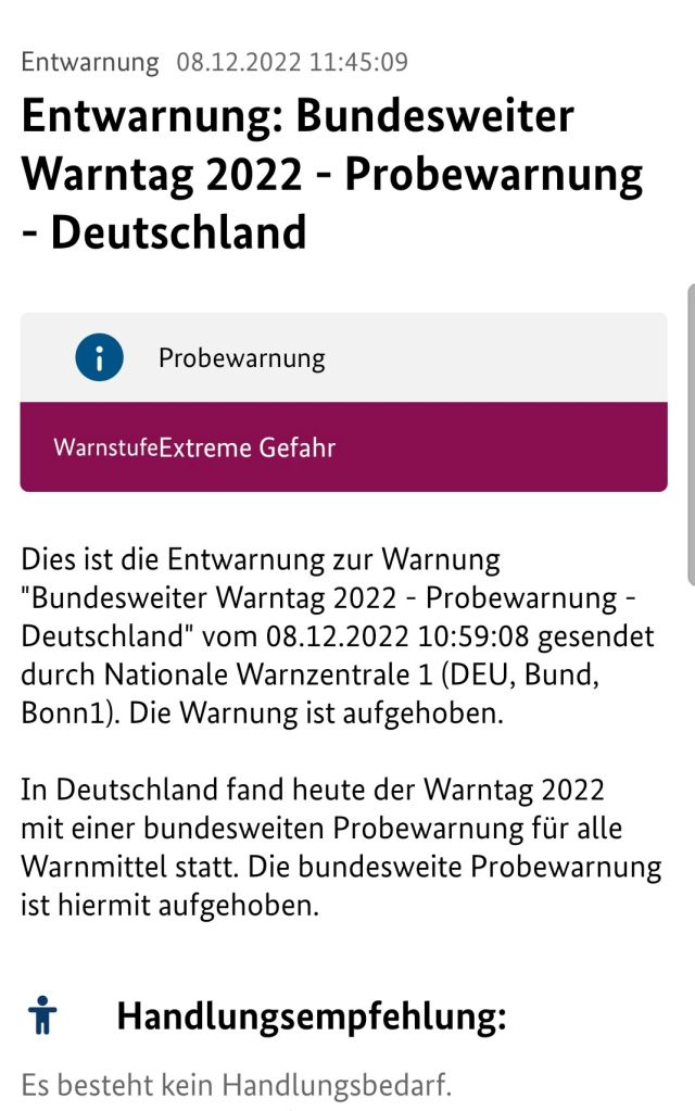 Screenshot vom Handy: "Dies ist die Entwarnung zur Warnung "Bundesweiter Warntag 2022".
