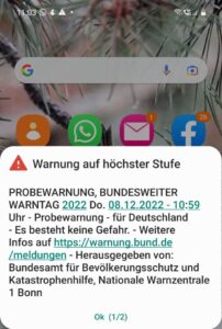 Screenshot vom Handy. "Warnung auf höchster Stufe - Probewarnung - Bundesweiter Warntag".
